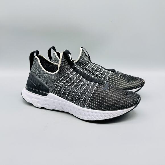 Nike Shoes Womens 9 Black White React Phantom Run Flyknit 2 Running Sneakers - Picture 2 of 12